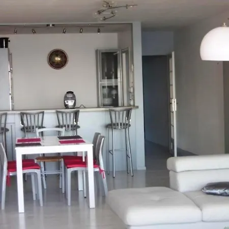 Apartment D'une A Escoublac A 10 M De La Plage Avec Vue Sur La Mer Balcon Amenage Et Wifi *